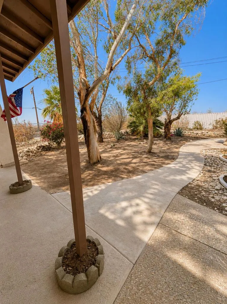 944 Flamingo Avenue Thermal, CA 92274