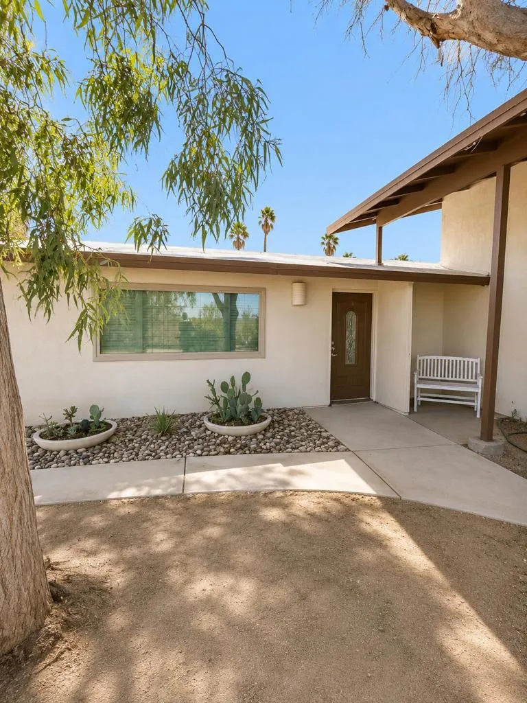 944 Flamingo Avenue Thermal, CA 92274