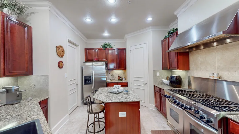 3351 Cascades Court Court #329 Tyler, TX 75709