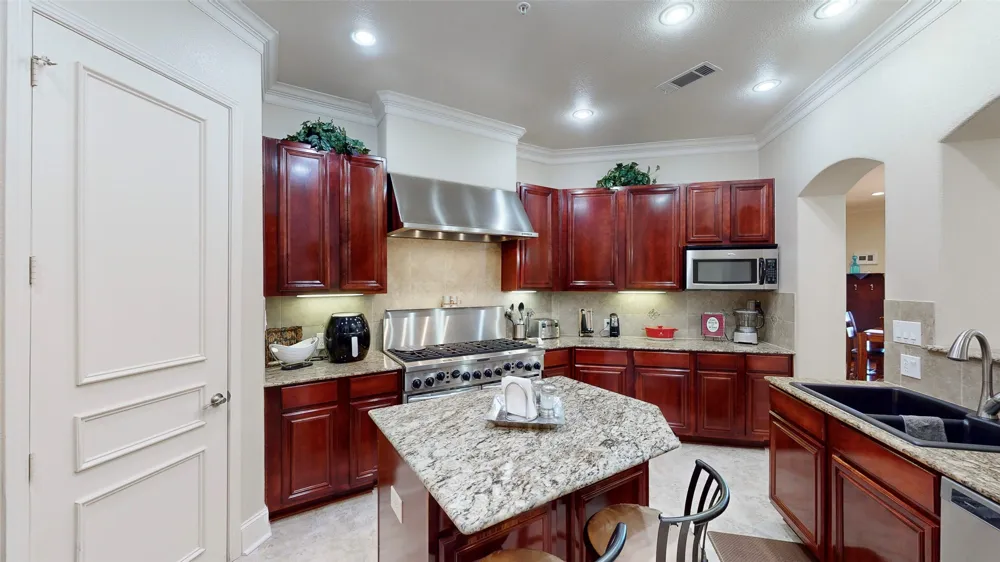 3351 Cascades Court Court #329 Tyler, TX 75709