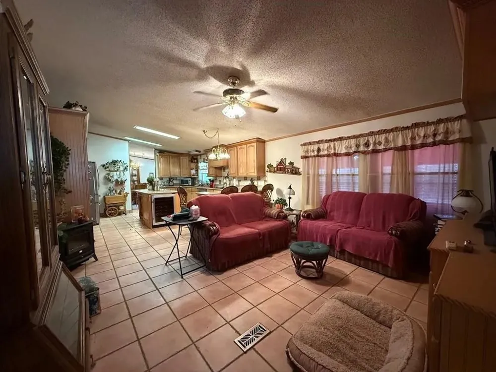 331 County Road 108 S Center, TX 75935
