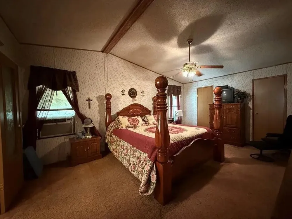 331 County Road 108 S Center, TX 75935
