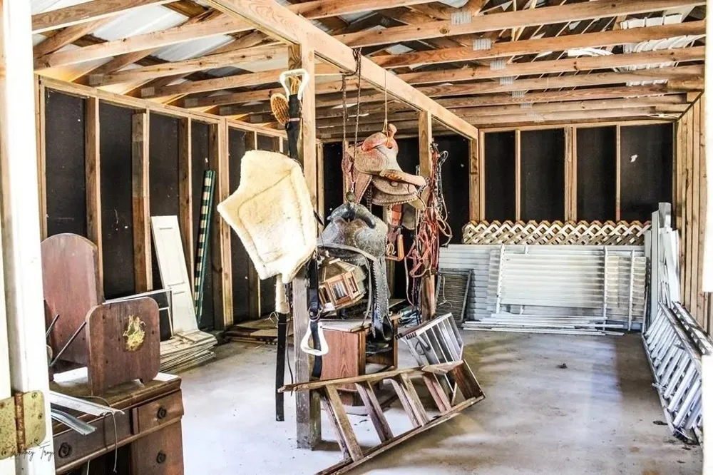331 County Road 108 S Center, TX 75935