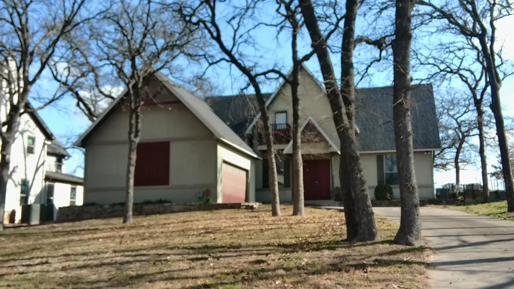 110 Pawnee Trail Lake Kiowa, TX 76240
