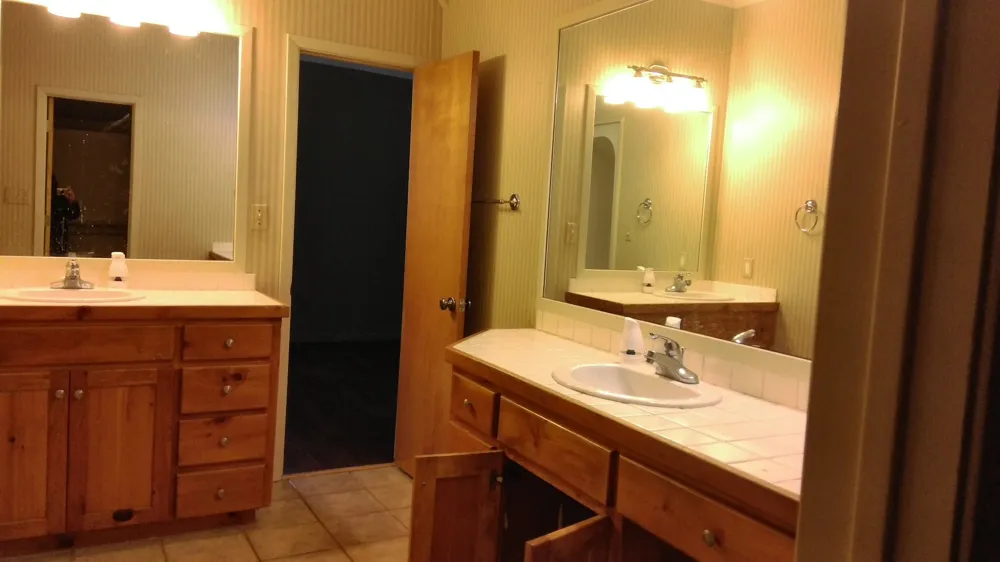110 Pawnee Trail Lake Kiowa, TX 76240