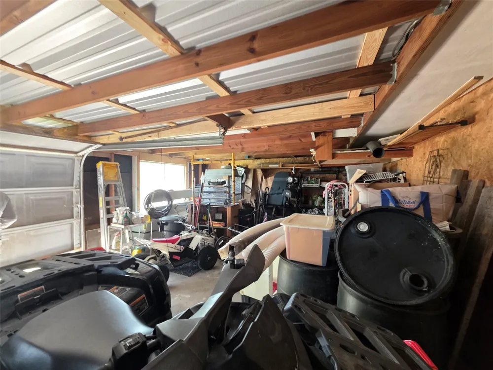 114 Lcr 465 Mexia, TX 76667