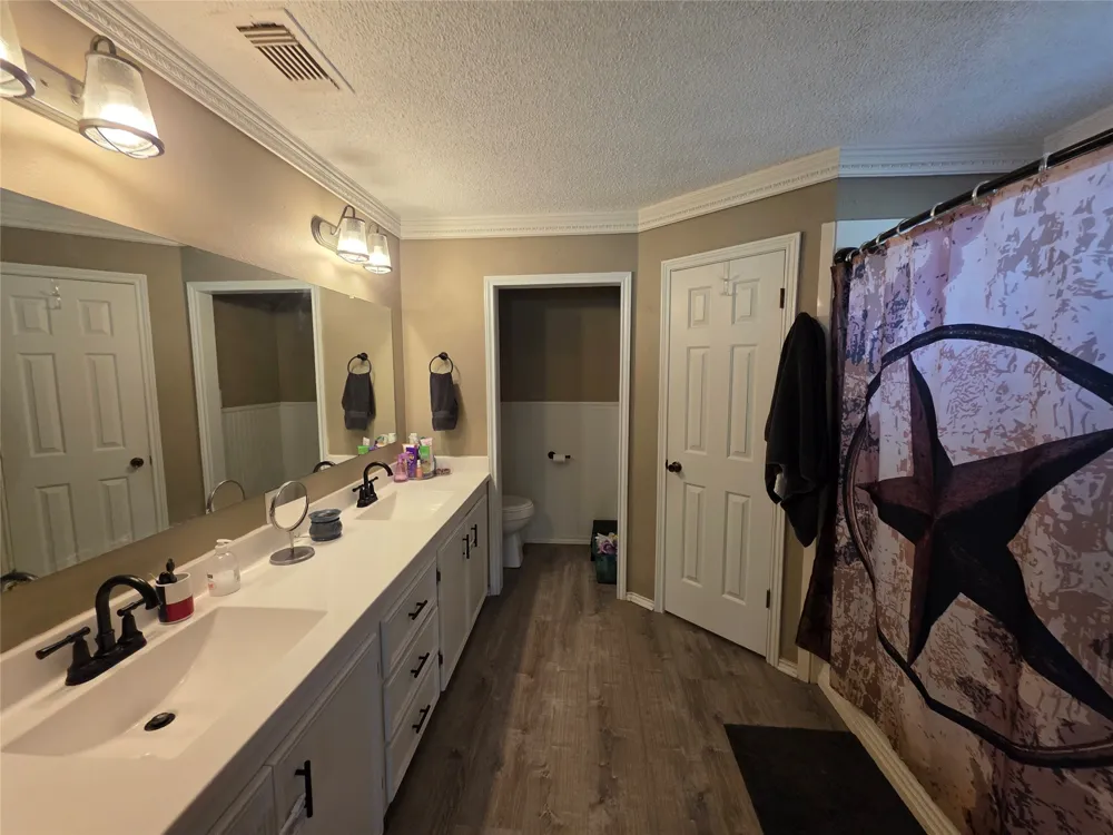 114 Lcr 465 Mexia, TX 76667