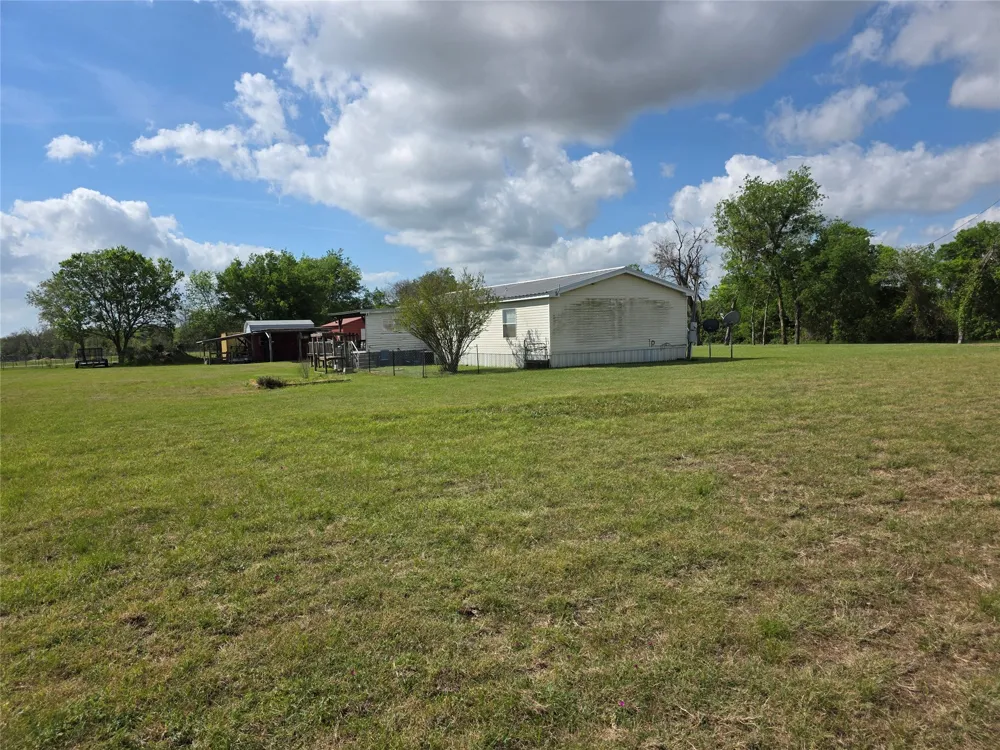 114 Lcr 465 Mexia, TX 76667