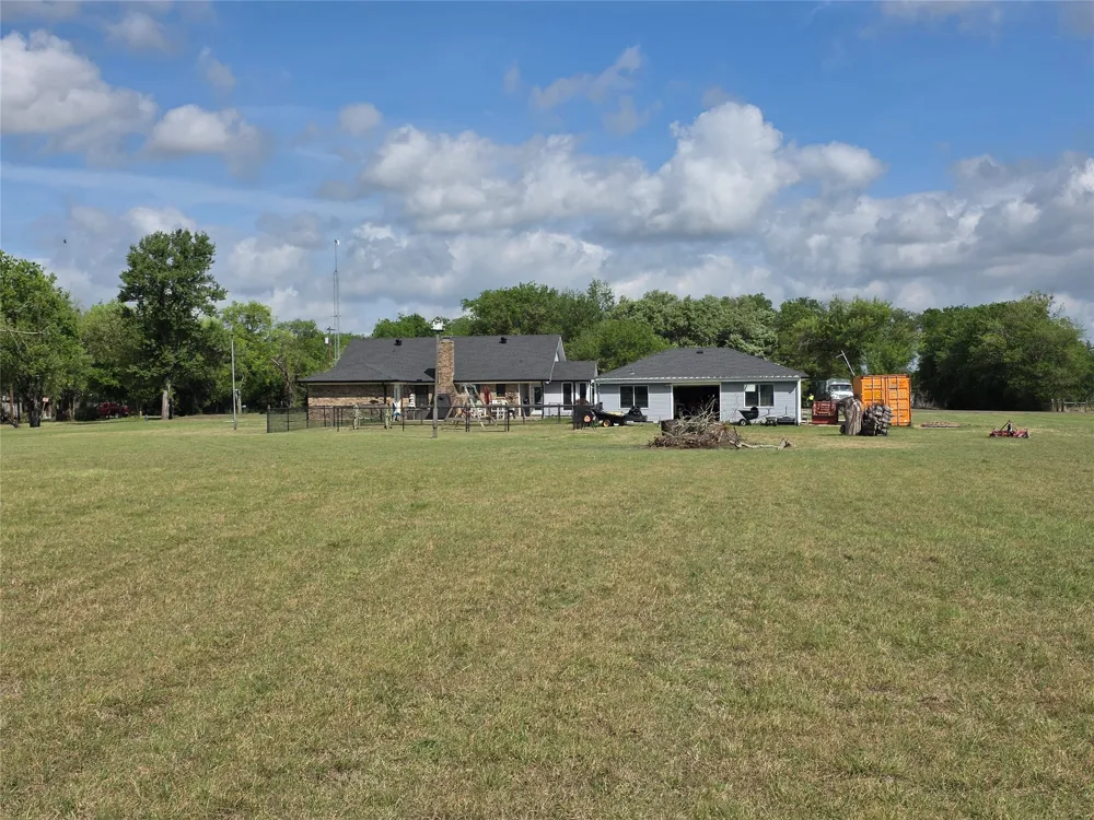 114 Lcr 465 Mexia, TX 76667