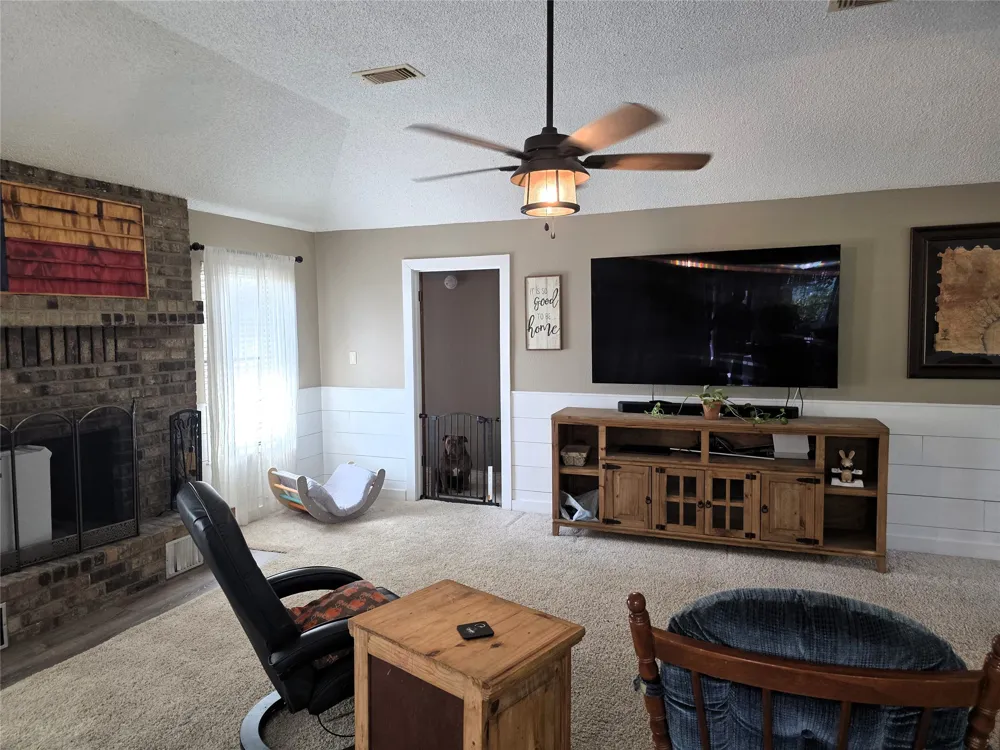 114 Lcr 465 Mexia, TX 76667
