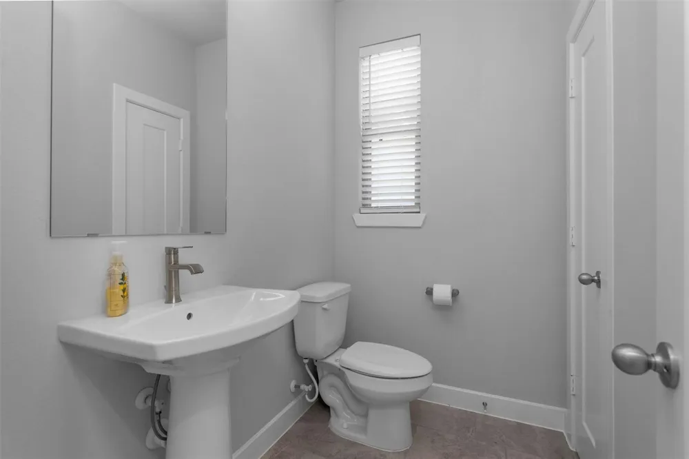 454 S Centro Circle Shenandoah, TX 77385