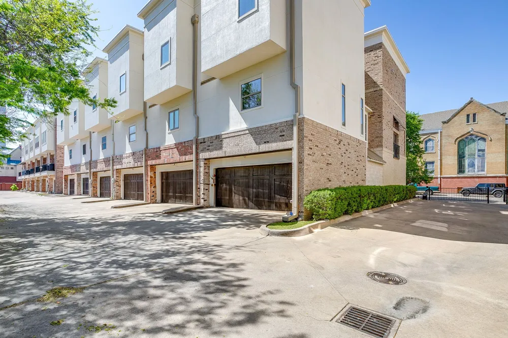 714 E 1st Street Fort Worth, TX 76102