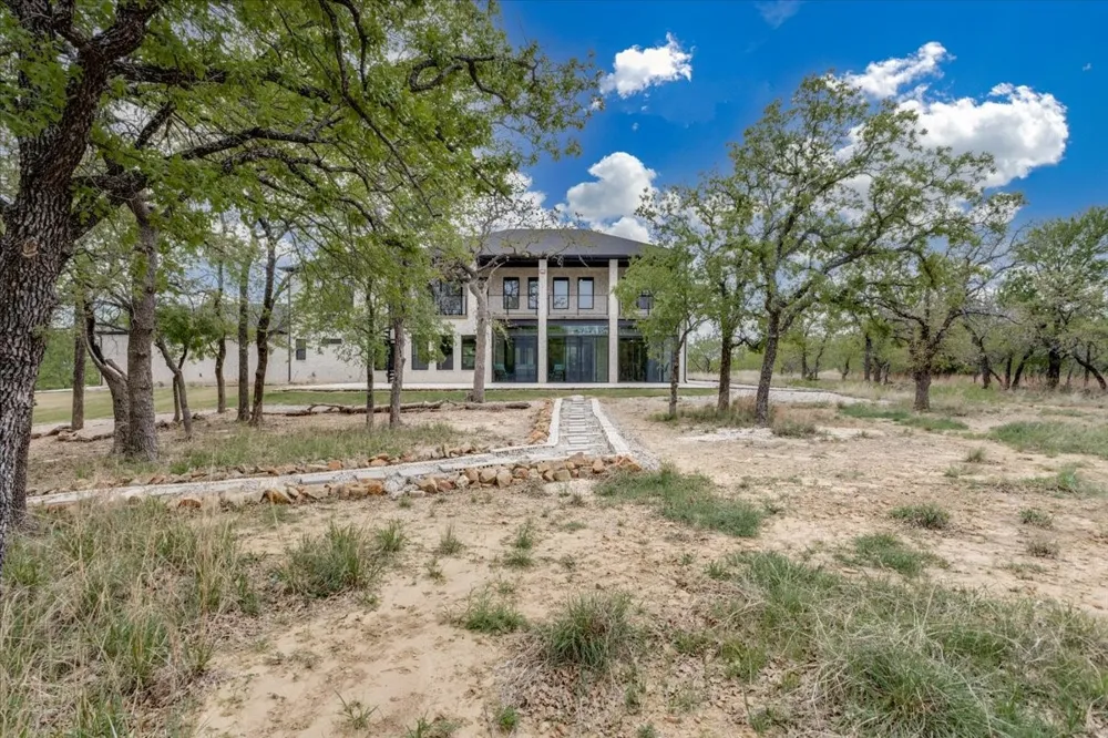 124 Cote D Azur Drive Chico, TX 76431
