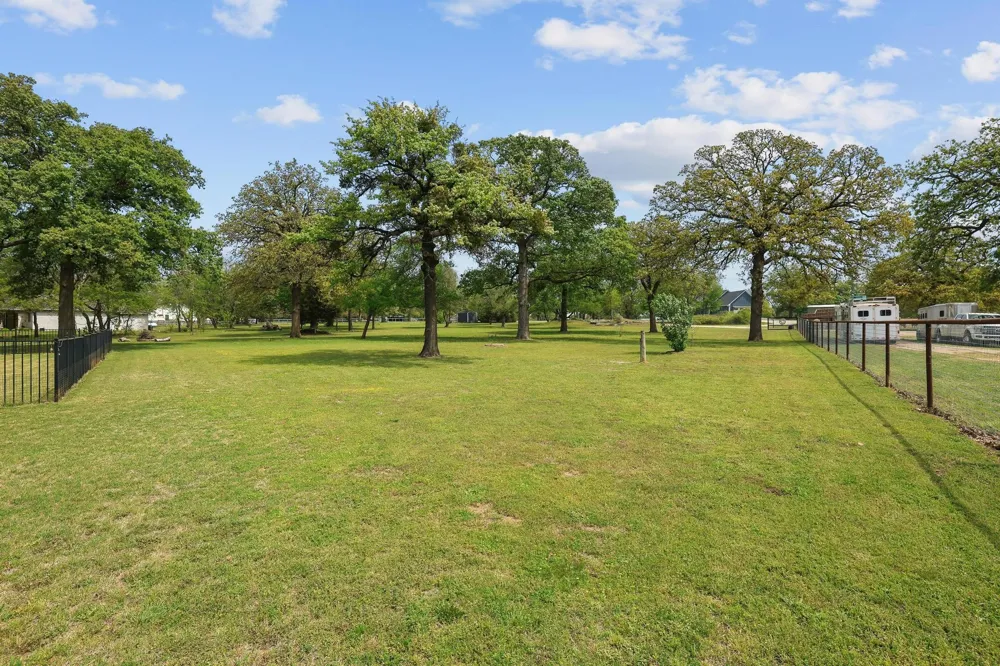 5999 Ranch Estates Road Krugerville, TX 76227
