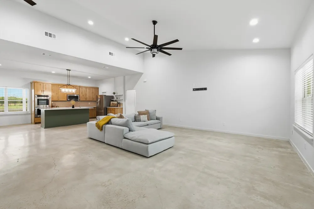 1445 County Road 3690 Paradise, TX 76073