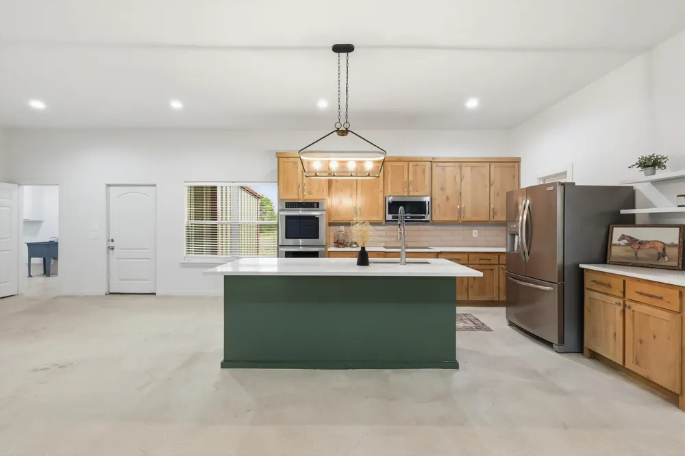 1445 County Road 3690 Paradise, TX 76073