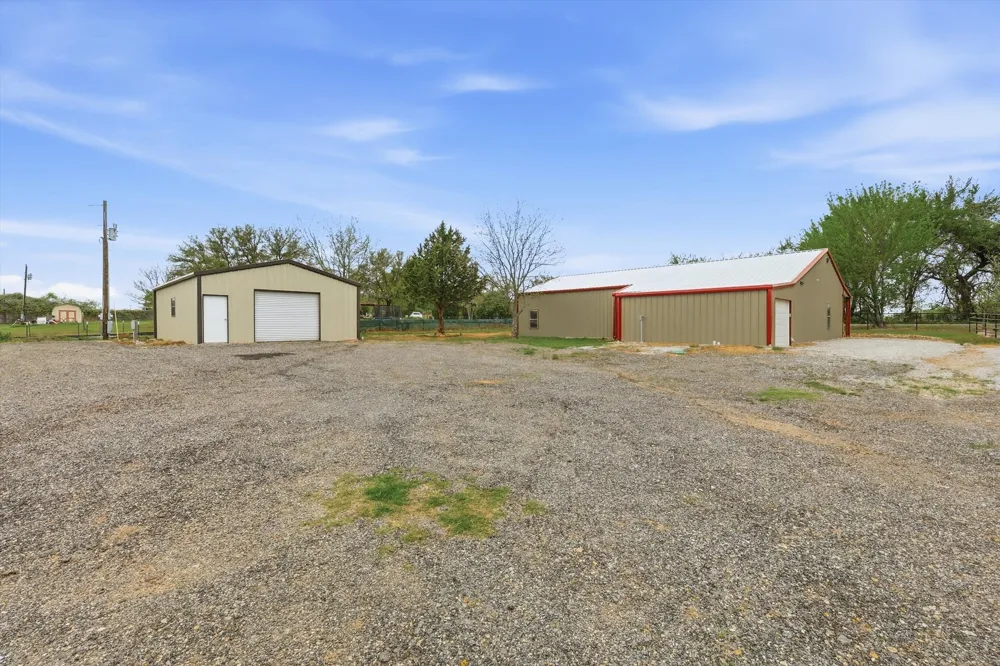 1445 County Road 3690 Paradise, TX 76073