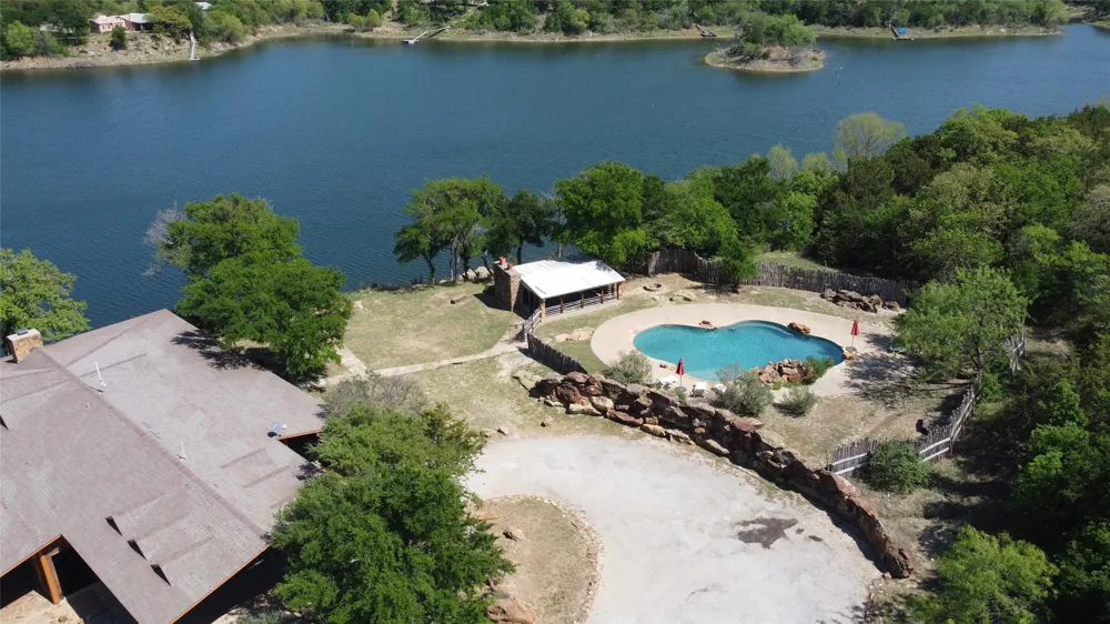 324 GlenHollow Drive Gordon, TX 76453