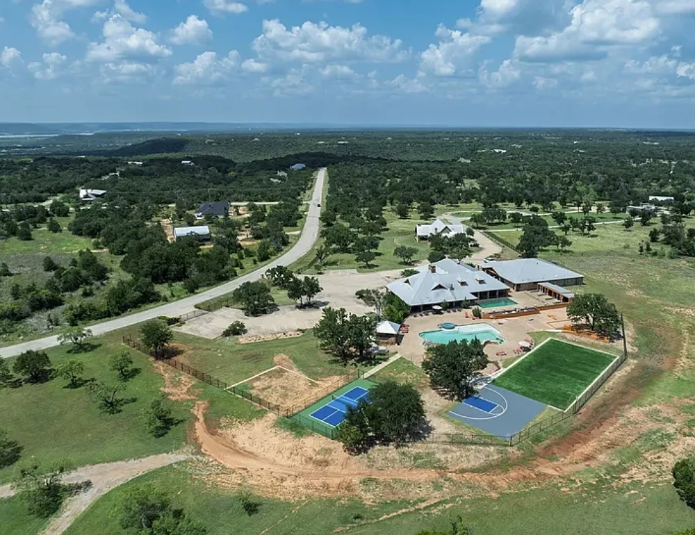 324 GlenHollow Drive Gordon, TX 76453