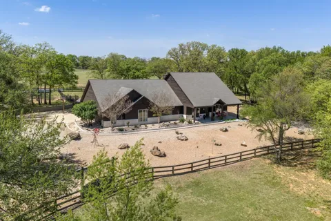 2431 Dr Sanders Road