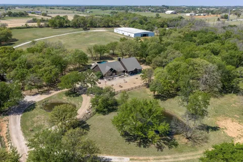 2431 Dr Sanders Road