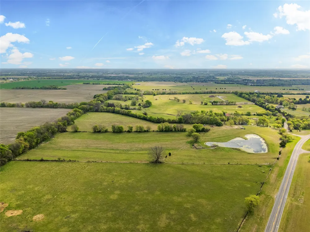 3847 Fm 3133 Van Alstyne, TX 75495