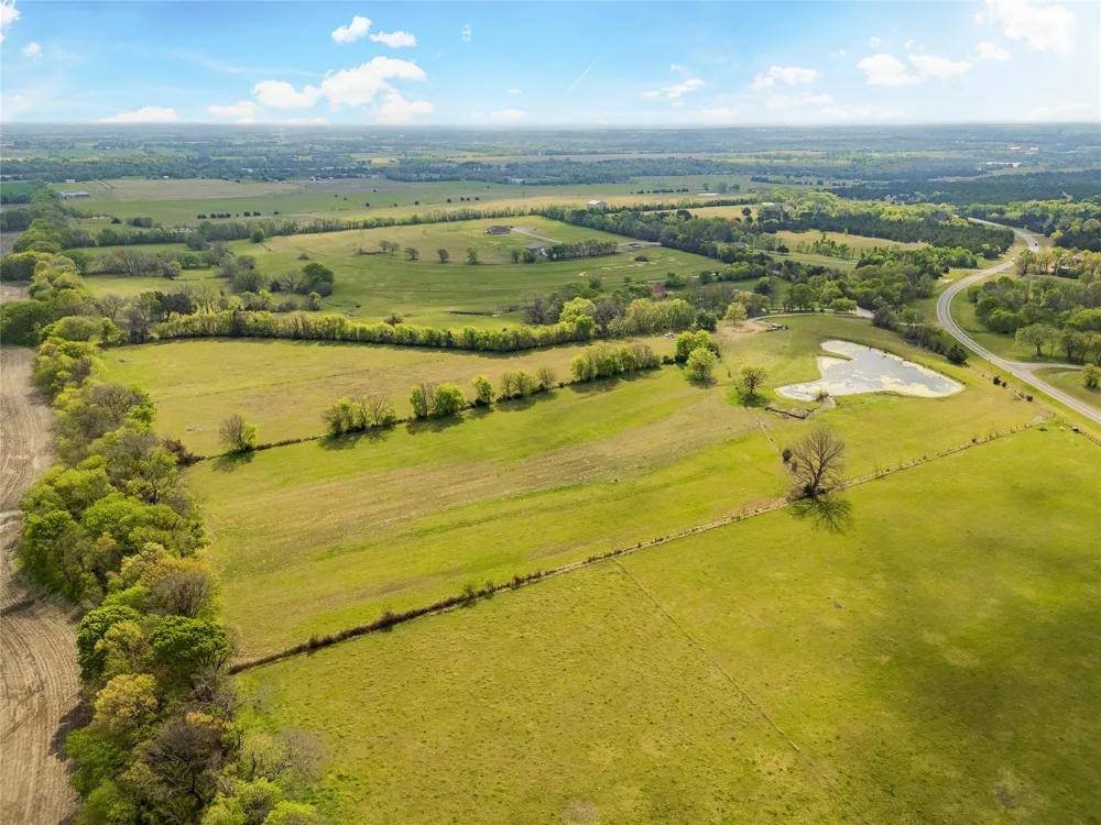3847 Fm 3133 Van Alstyne, TX 75495