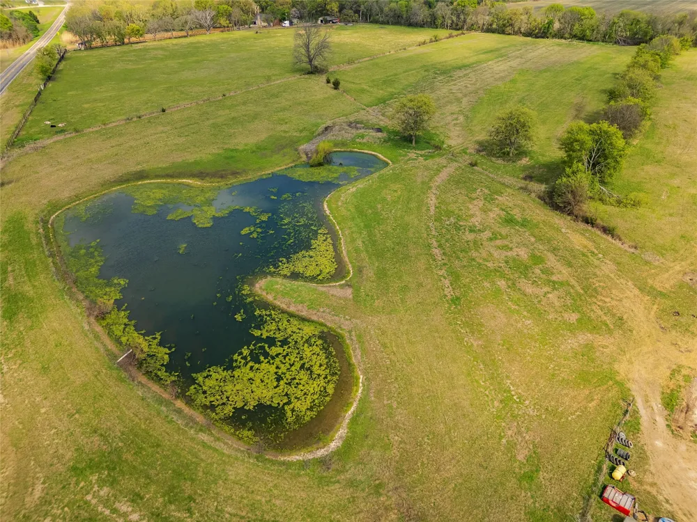 3847 Fm 3133 Van Alstyne, TX 75495