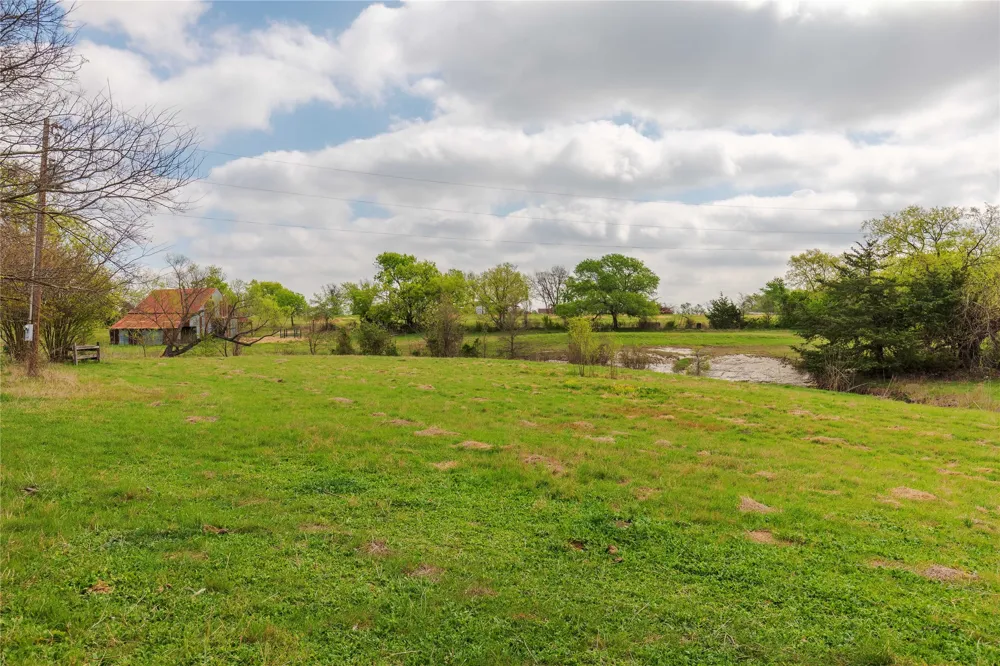 3847 Fm 3133 Van Alstyne, TX 75495