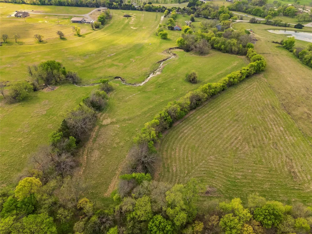 3847 Fm 3133 Van Alstyne, TX 75495