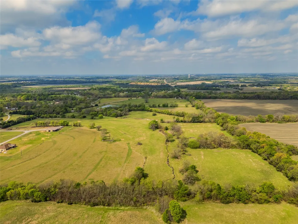 3847 Fm 3133 Van Alstyne, TX 75495