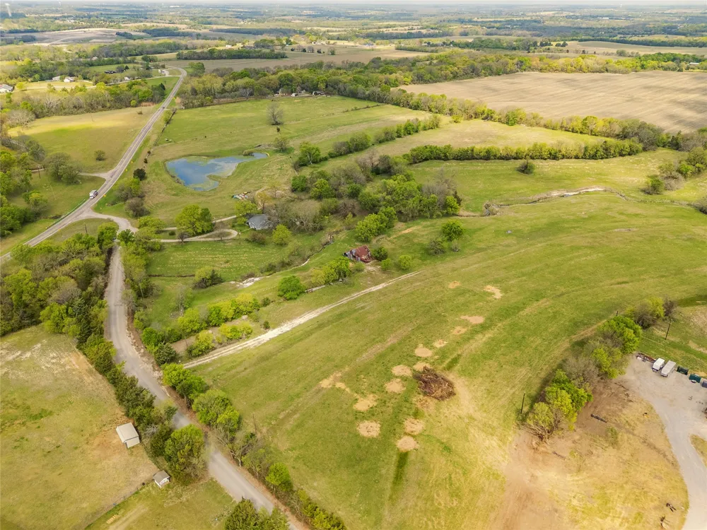 3847 Fm 3133 Van Alstyne, TX 75495