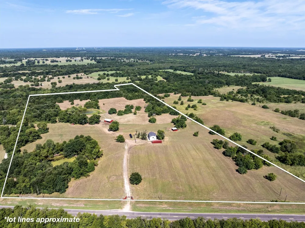3139 Farm Road 3134 Cumby, TX 75433