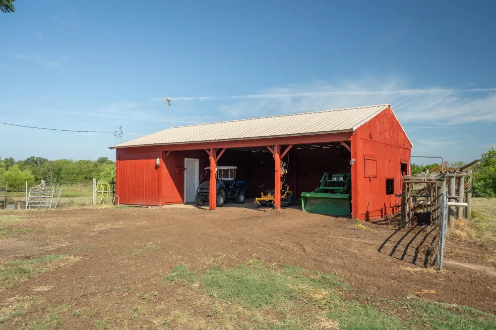 3139 Farm Road 3134 Cumby, TX 75433