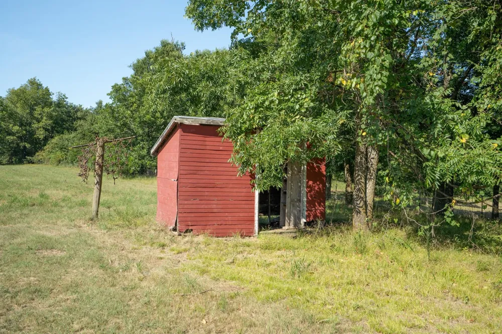 3139 Farm Road 3134 Cumby, TX 75433