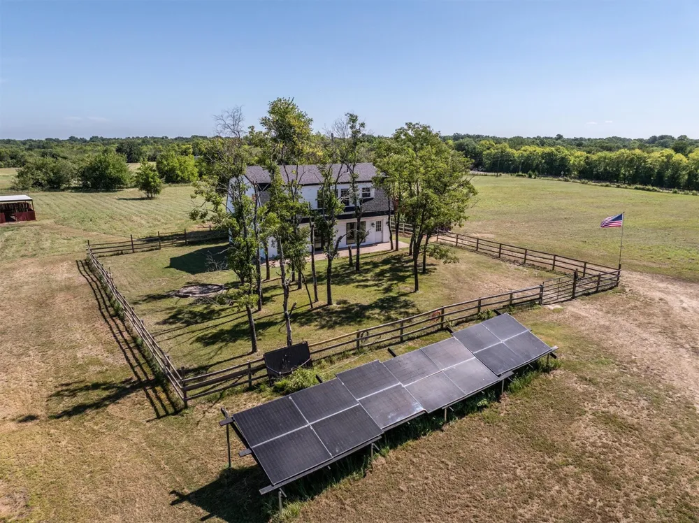 3139 Farm Road 3134 Cumby, TX 75433