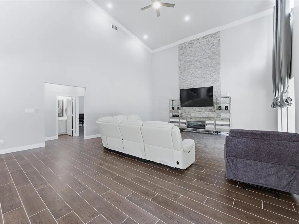603 S Houston Street Edgewood, TX 75117