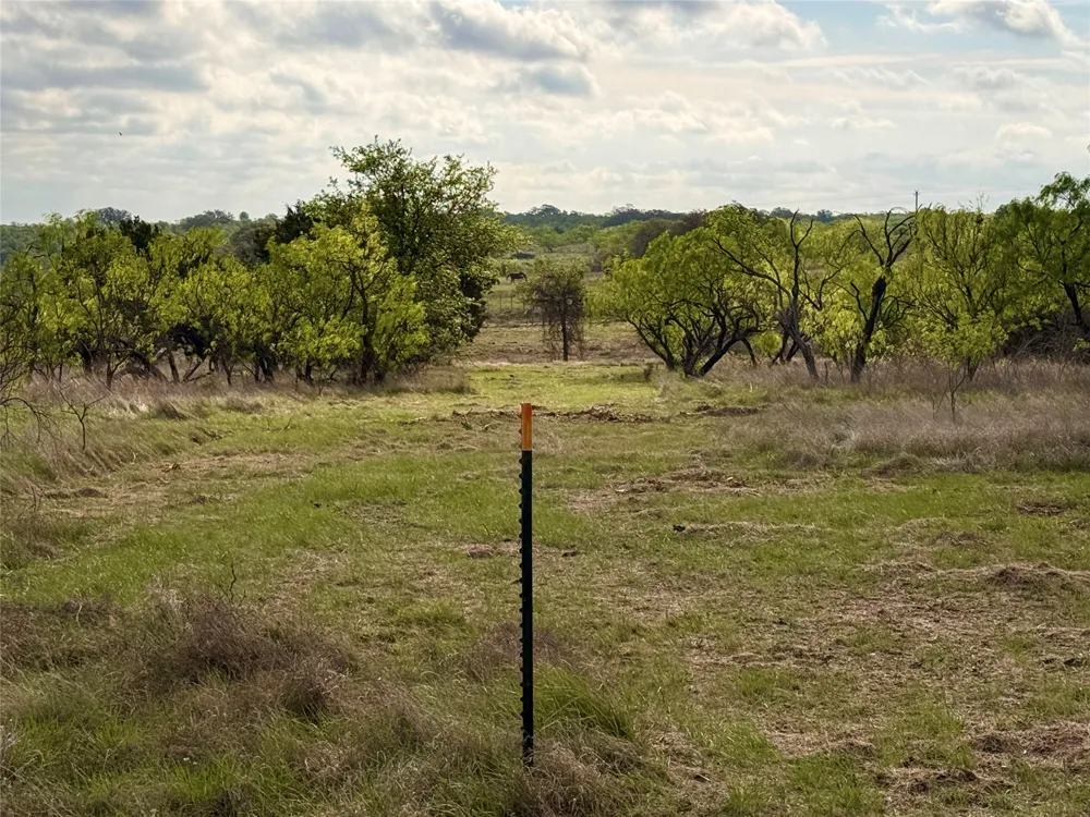 CR 253 Comanche, TX 76442