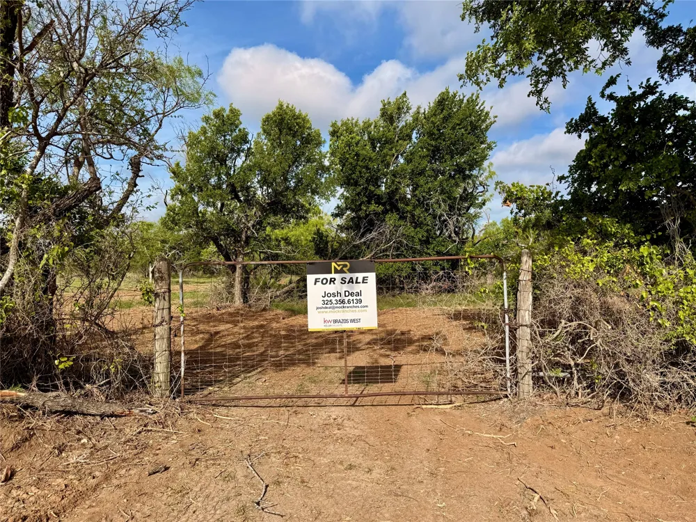 CR 253 Comanche, TX 76442