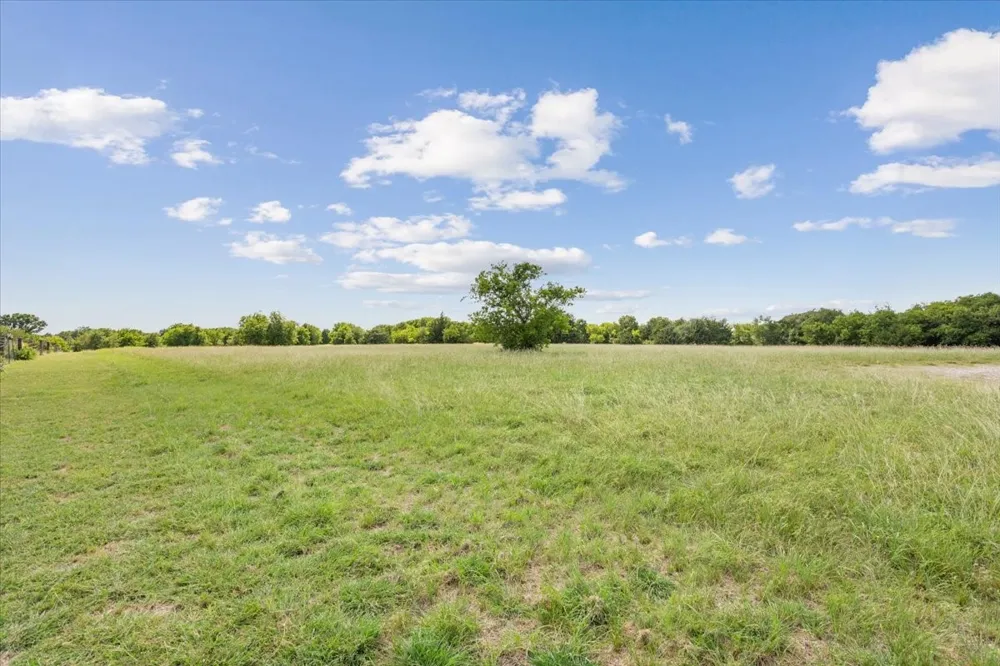 110 Brown Drive Eddy, TX 76524