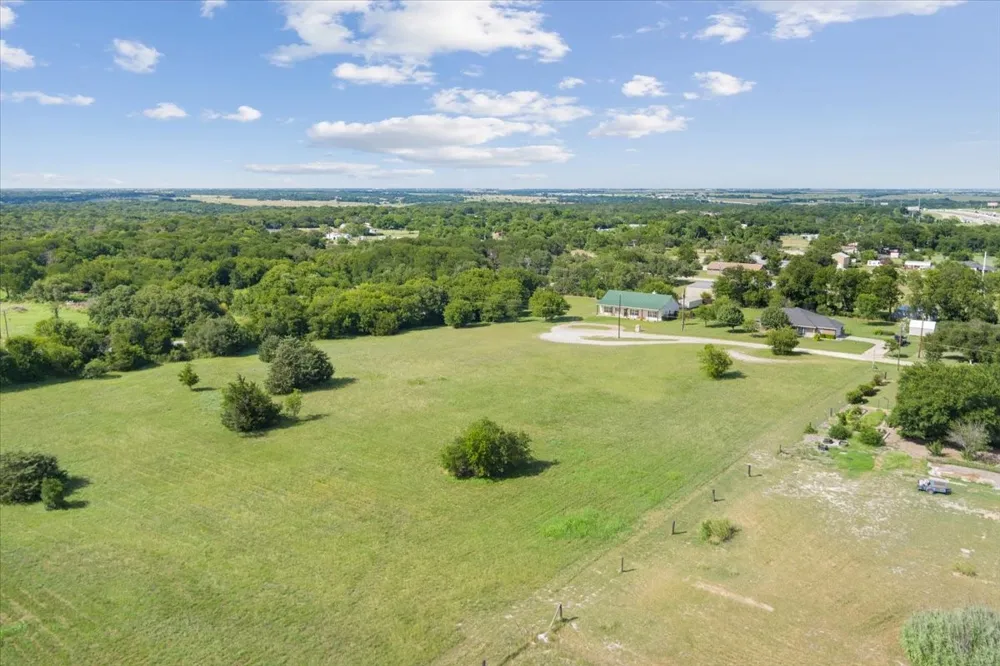110 Brown Drive Eddy, TX 76524
