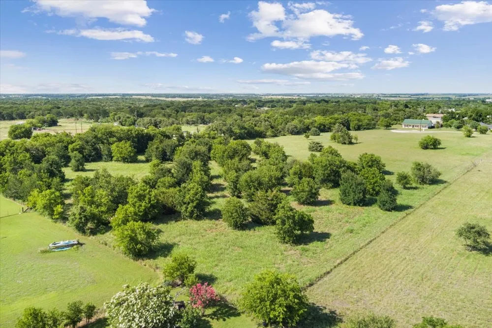 110 Brown Drive Eddy, TX 76524