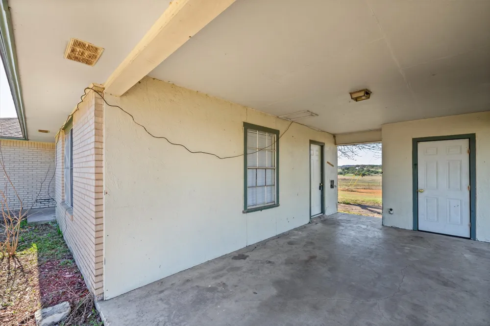 500 Hwy 22 Meridian, TX 76665
