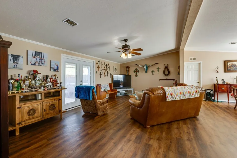 4880 WHITEHEAD ROAD Midlothian, TX 76065