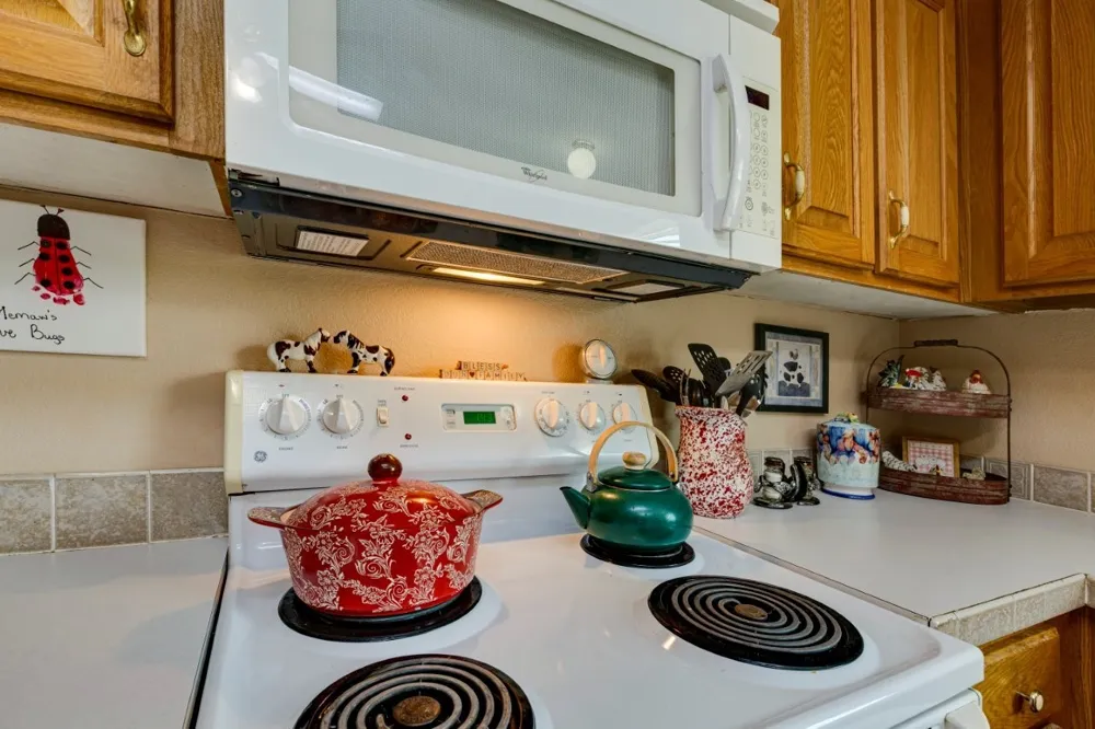4880 WHITEHEAD ROAD Midlothian, TX 76065