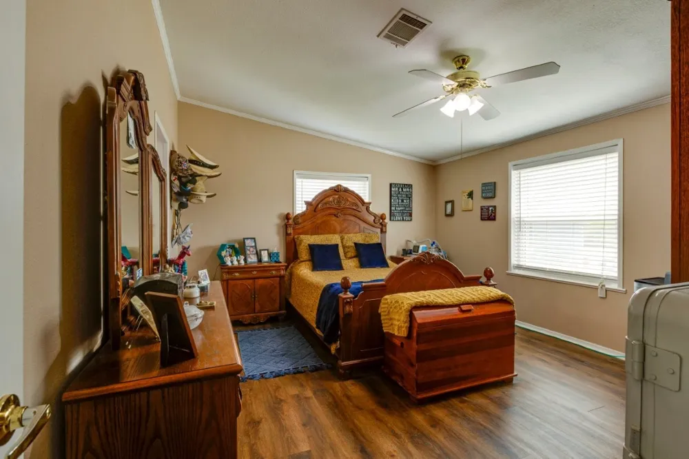 4880 WHITEHEAD ROAD Midlothian, TX 76065