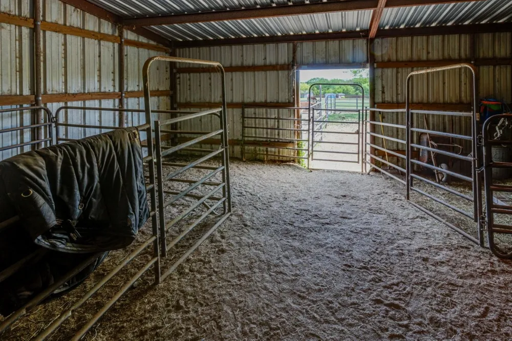 4880 WHITEHEAD ROAD Midlothian, TX 76065