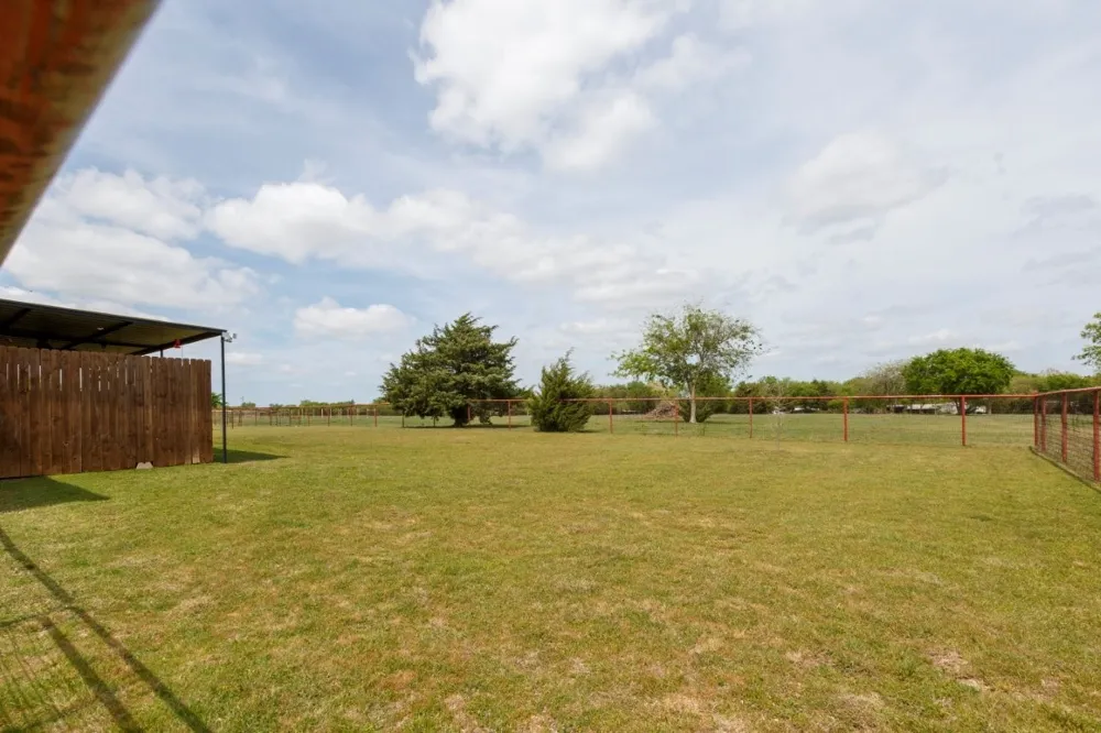 4880 WHITEHEAD ROAD Midlothian, TX 76065