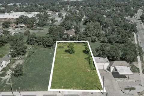 1212 Elm Street
