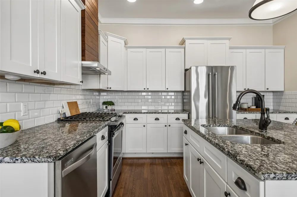 214 S Montclair Avenue Dallas, TX 75208